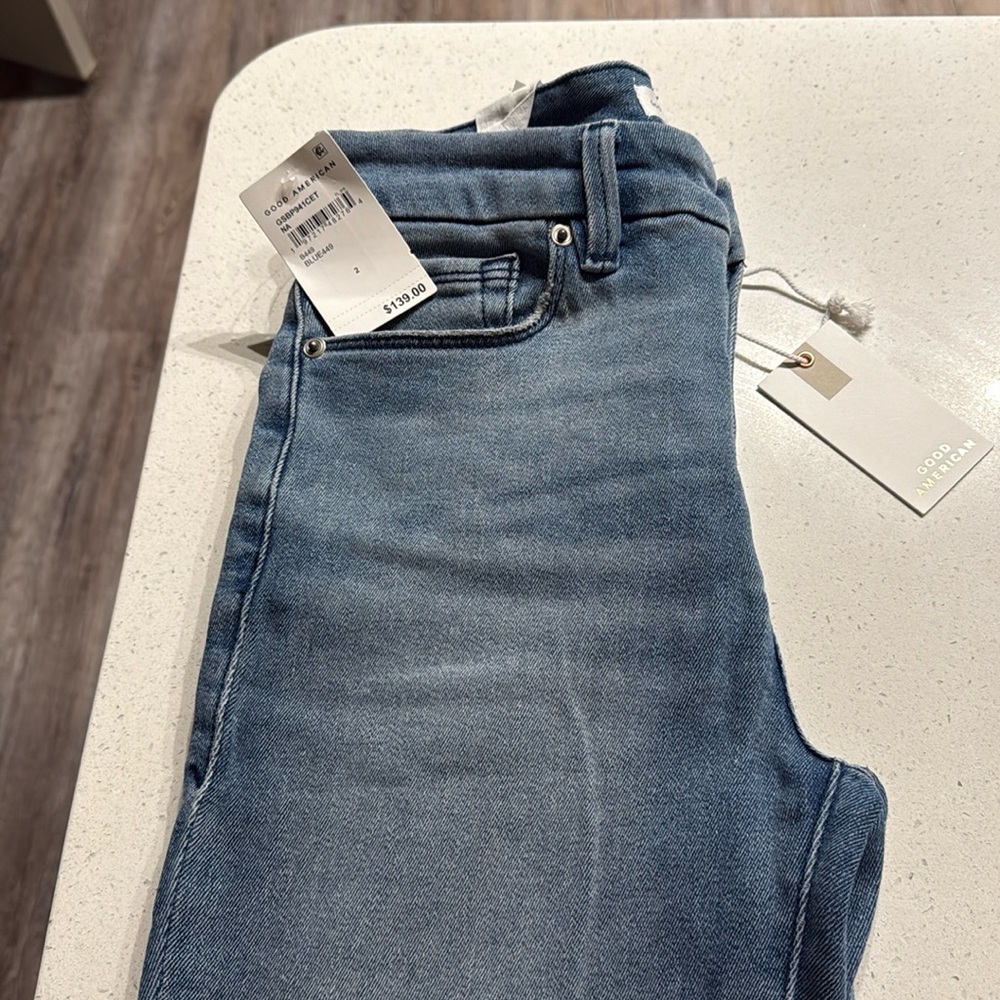 NWT Good American straight jeans